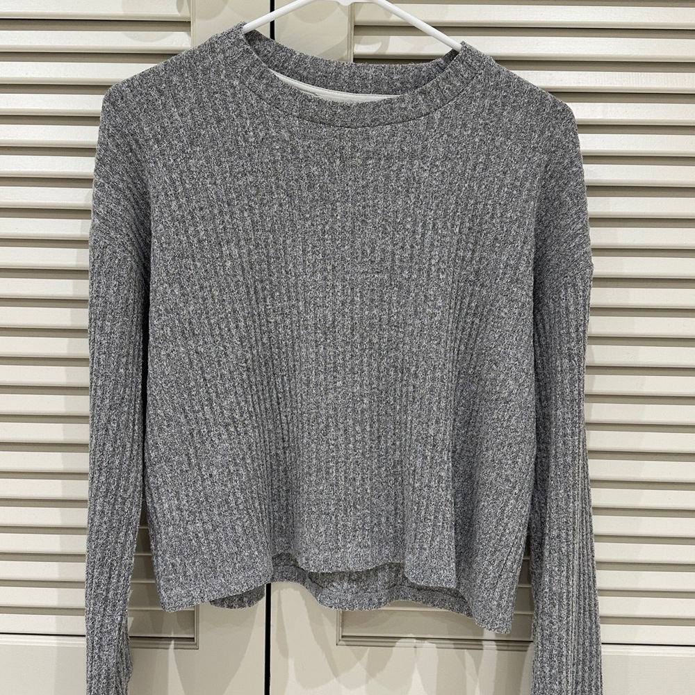 Aritzia Wilfred Heather Gray Knit Top